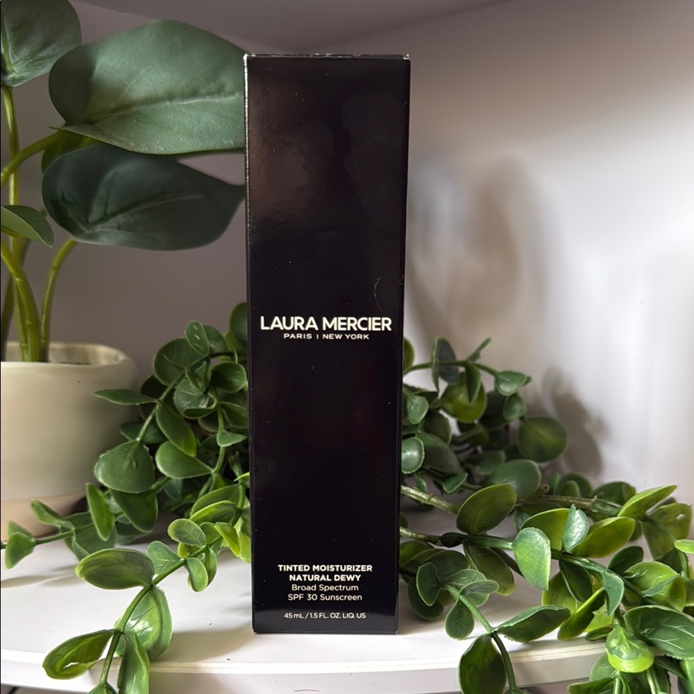 Laura Mercier Tinted Moisturizer
